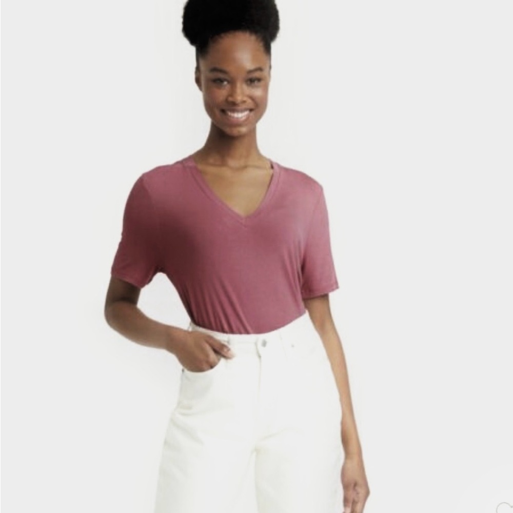 5/$25 A New Day V-Neck Mauve Top